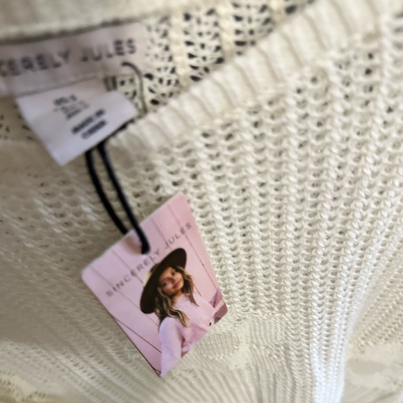 Off White / Cream Knitted Flower Detail Sweater / Cropped Sweatshirt | Sz: S NWT - Picture 7 of 11